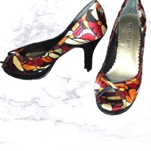 Madden Girl Multi color Pumps